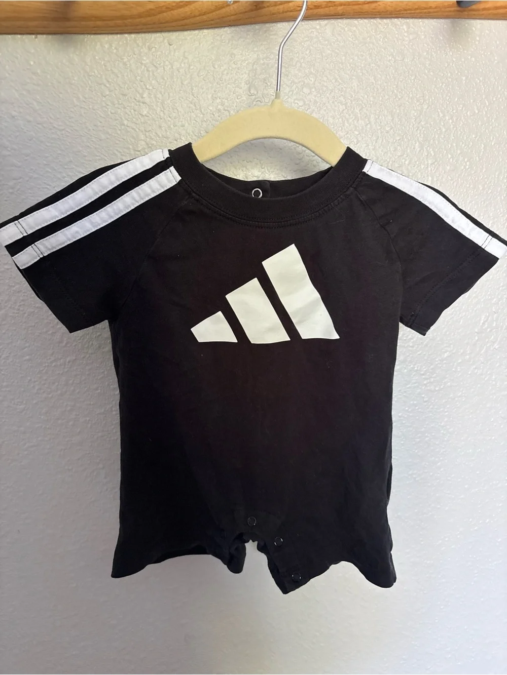 Adidas Black & White baby Logo romper